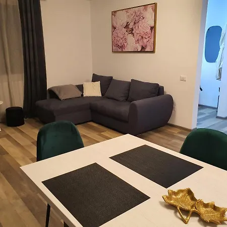 Casa Din Stupini Будинок відпочинку *
