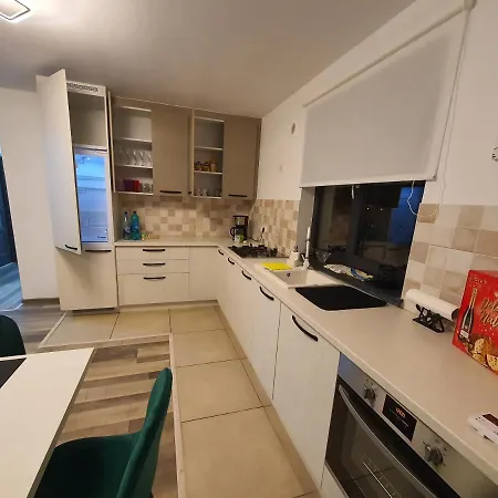 Casa Din Stupini
