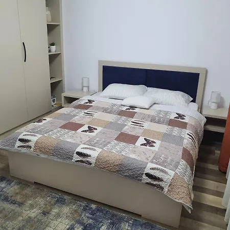 Будинок відпочинку Casa Din Stupini Брашов