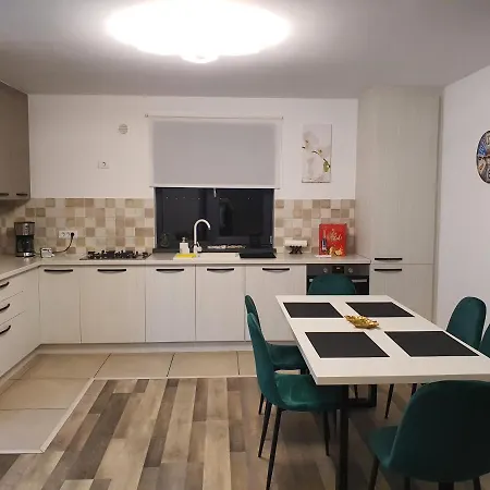 Casa Din Stupini *